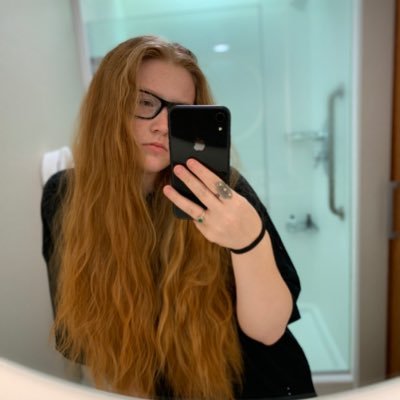 Profile Picture of Lillian Harris (@lily_rose1029) on Twitter
