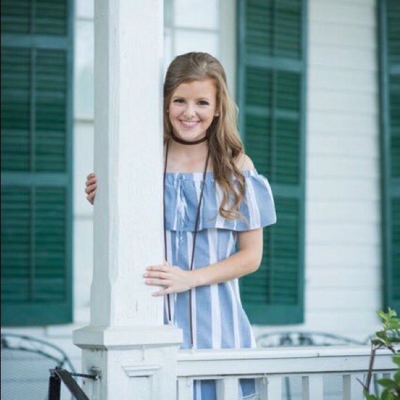 Profile Picture of Taylor Byerley (@taybyerley1) on Poshmark