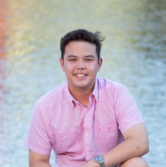 Profile Picture of Matthew Kearney (@lukodashi) on Poshmark
