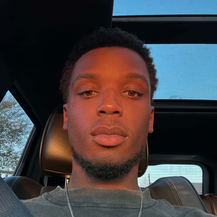 Profile Picture of kenyon (@kendeandree) on Tiktok