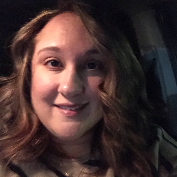 Profile Picture of Jessica Bukowski (@jessy2181) on Poshmark