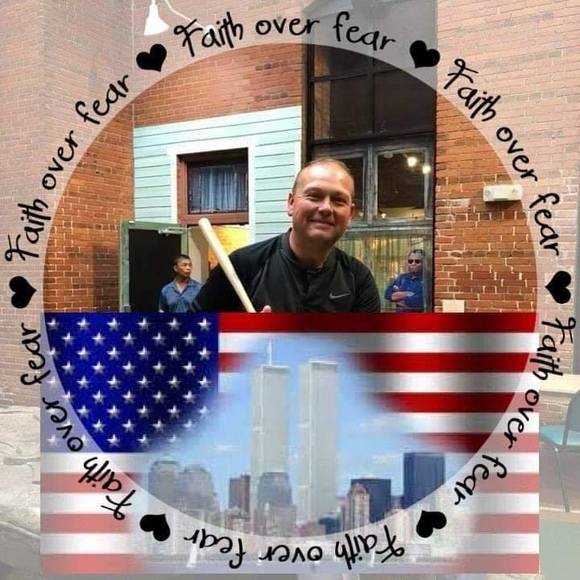 Profile Picture of David Hyden (@davehyden) on Poshmark