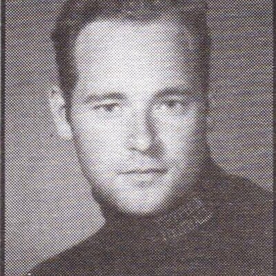 Profile Picture of David MacNeil (@MacDaddy905) on Twitter