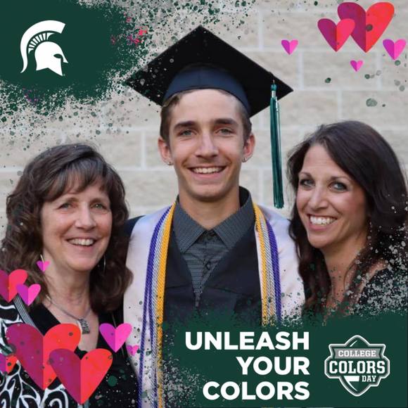 Profile Picture of Christine Neuhoff (@cmneuhoff) on Poshmark