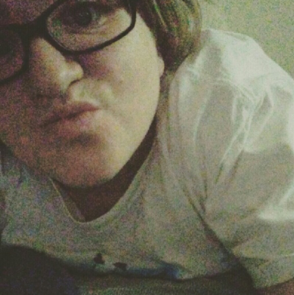 Profile Picture of Samantha Rhome (@samijo1993) on Poshmark