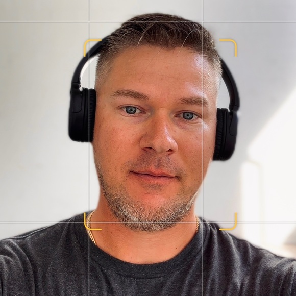 Profile Picture of Kyle Sippel (@kylesipp) on Poshmark