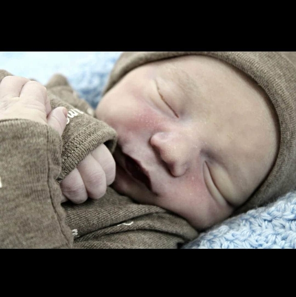 Benji Collins - Poshmark Profile Picture of Benji Collins (@benjicollins) on Poshmark