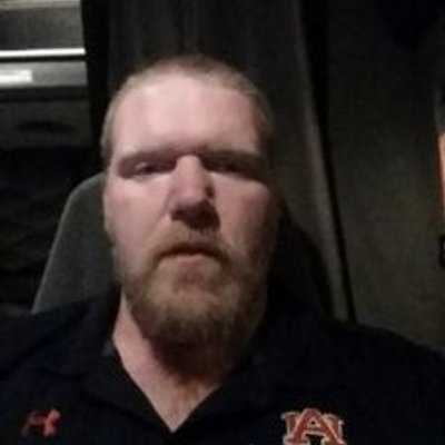 Profile Picture of Jeremy Mccown (@mccowntrucking) on Twitter