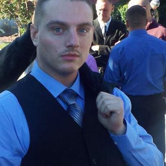 Profile Picture of Keith Wolf (@wolf388) on Poshmark