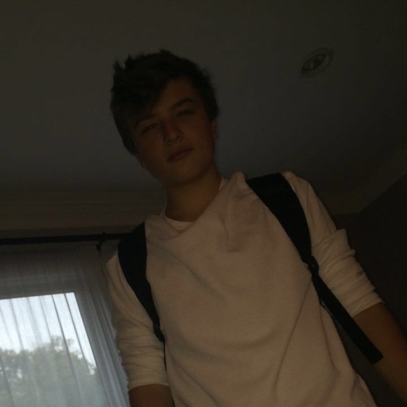 Profile Picture of Matt Gamble (@mattgamble44) on Poshmark