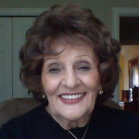 Profile Picture of Terry Rowe farrell (@mahri7) on Poshmark