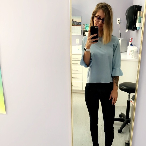 Profile Picture of Haley Ryan (@haleyryan151) on Poshmark