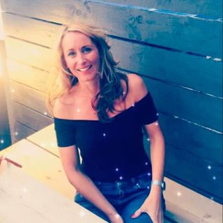 Profile Picture of Sarah Huggett (@sarah.huggett.31) on Facebook