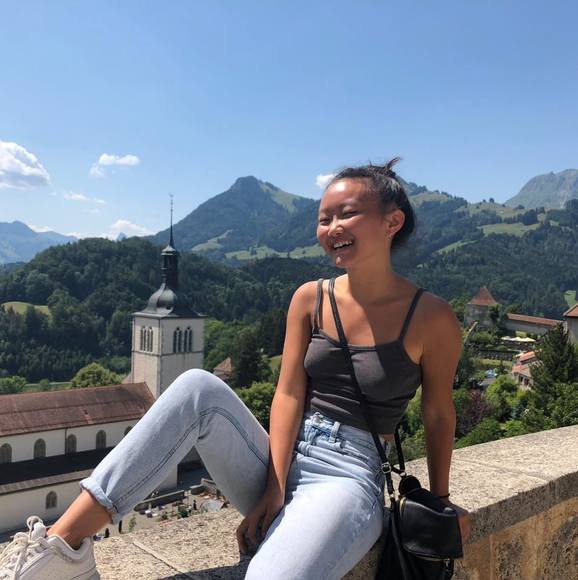 Profile Picture of Lily An (@lilyzan16) on Poshmark