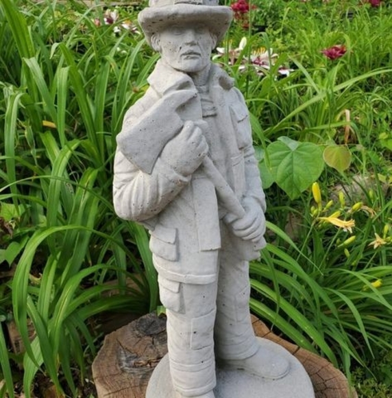 Profile Picture of Elden Stoskopf (@evanstos) on Poshmark