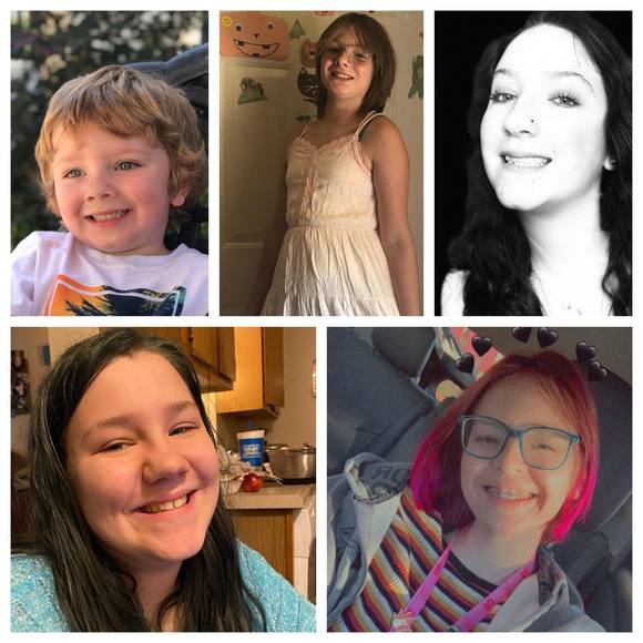 Profile Picture of Manda Jekyll (@mandalee1106) on Poshmark