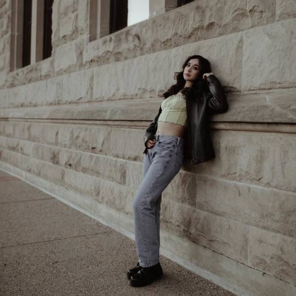Profile Picture of Cassandra Ramirez (@cassandra_1210) on Poshmark