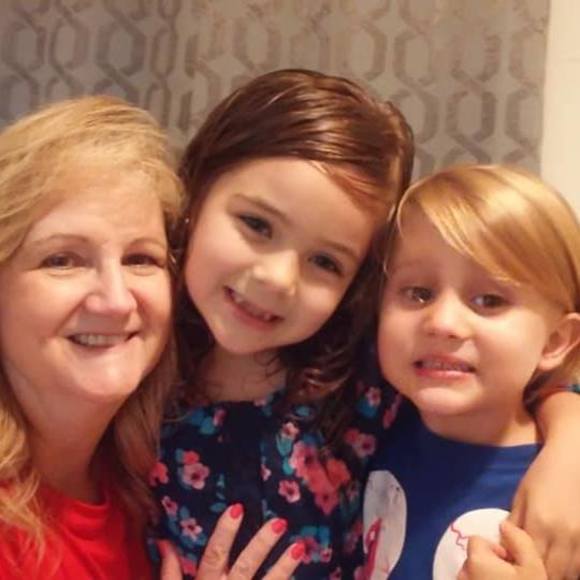 Profile Picture of Pamela Hicks (@pamelahicks1712) on Poshmark