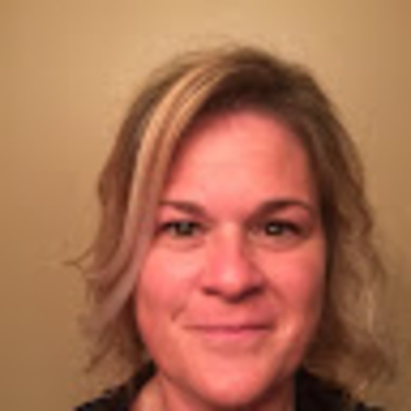 Profile Picture of Nichole Coffman (@heymama9705) on Poshmark