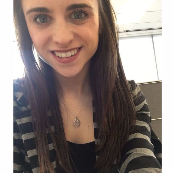Profile Picture of Danielle Horneff (@danihorneff) on Poshmark