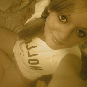 Profile Picture of Samantha Hoag (@preppysam) on Myspace