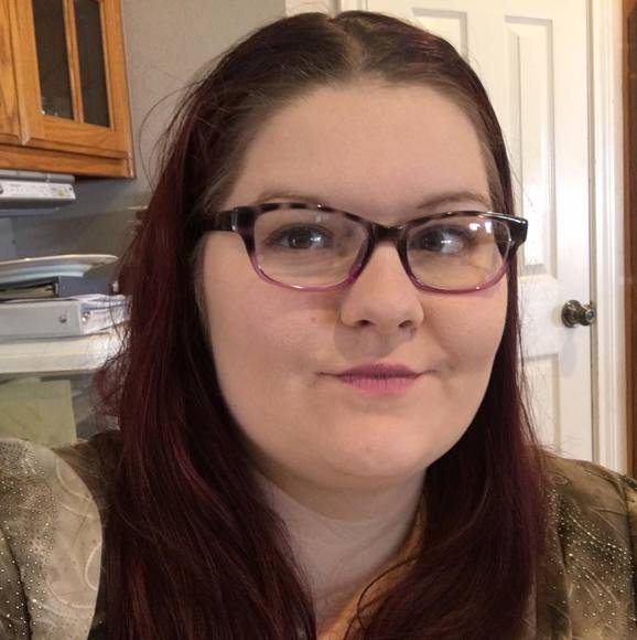 Profile Picture of Cora Keys (@corakeys736) on Poshmark