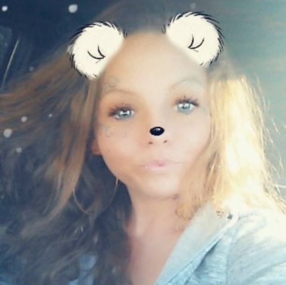 Profile Picture of Tabbatha Shelato (@tabbathashelato) on Poshmark