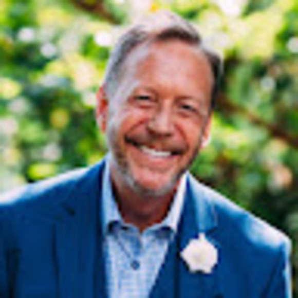 Profile Picture of Andrew Bennett (@andrewbennet829) on Poshmark
