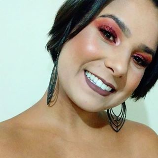 Profile Picture of Angélica Pedroso (@angelica.pedroso.94) on Facebook