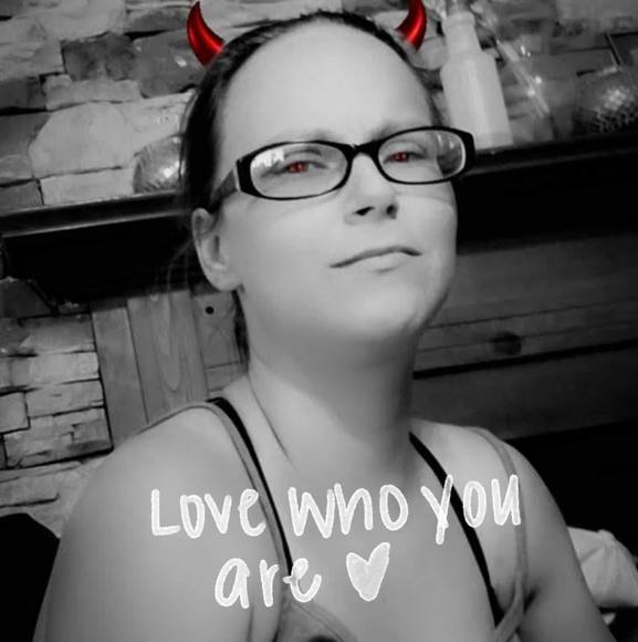 Profile Picture of Brittany Busbin (@bbusbin15) on Poshmark