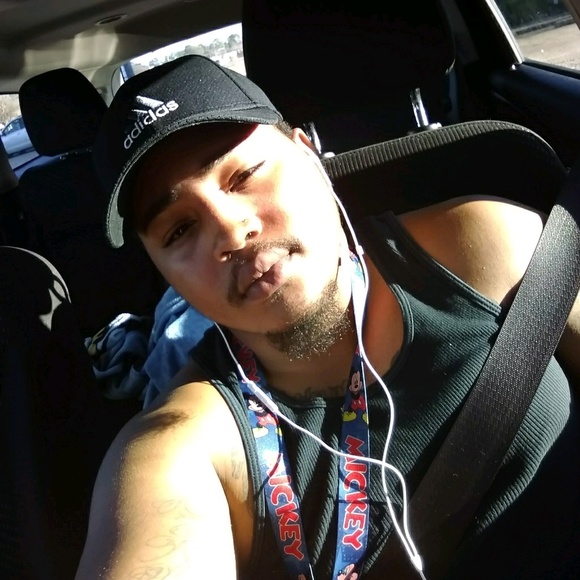 Profile Picture of Johnny Hayes (@jayb1993) on Poshmark