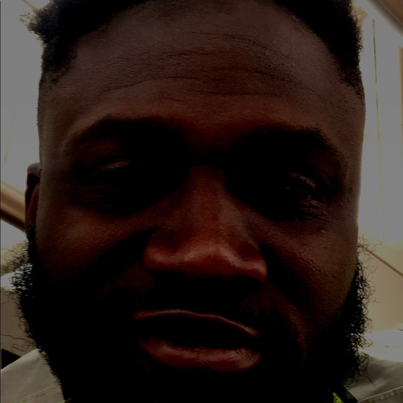 Profile Picture of Jonathan Ramsey (@jondramsey0) on Poshmark