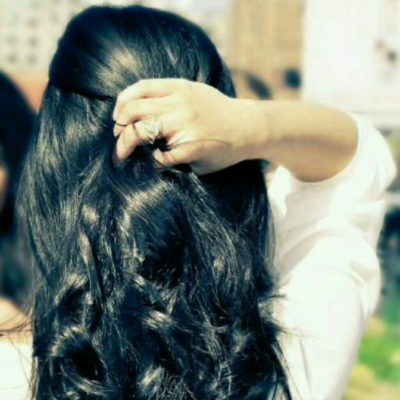 Profile Picture of Nancy Bell (@sparrow75) on Poshmark