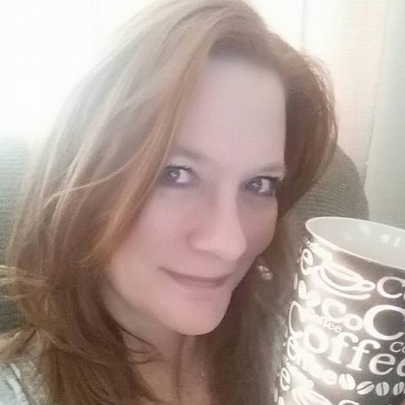 Kim Lamansky - Poshmark Profile Picture of Kim Lamansky (@kimlamansky68) on Poshmark