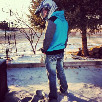 Profile Picture of Carlos Ochoa (@_Carlo15) on Twitter