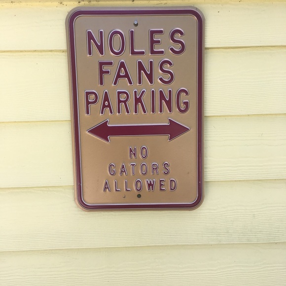 Profile Picture of Geoffrey Kerr (@geoffreykerr) on Poshmark