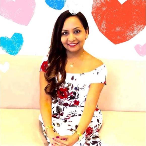 Profile Picture of Anjana Patel (@anjanadinesh94) on Poshmark