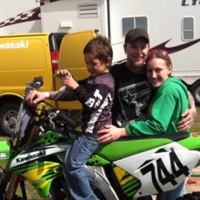 Profile Picture of Cory&Tina Samples (@SFRacing12) on Twitter
