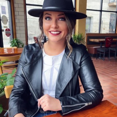 Profile Picture of Aj (@alexisjames22) on Twitter