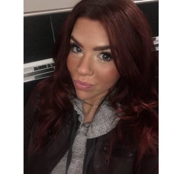 Profile Picture of Annie Harper (@pocketwife4910) on Poshmark
