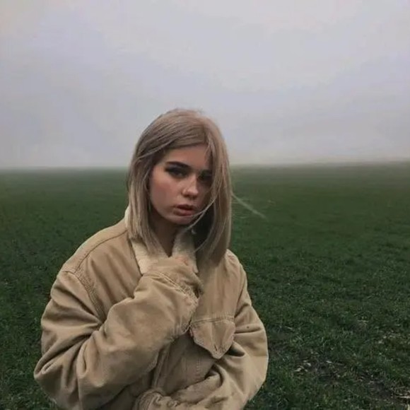 Profile Picture of Abram Duane (@edithattleegcz) on Poshmark