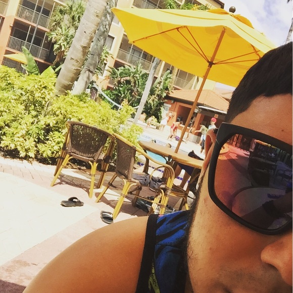 Profile Picture of Ivan Nieves (@ivan4496) on Poshmark