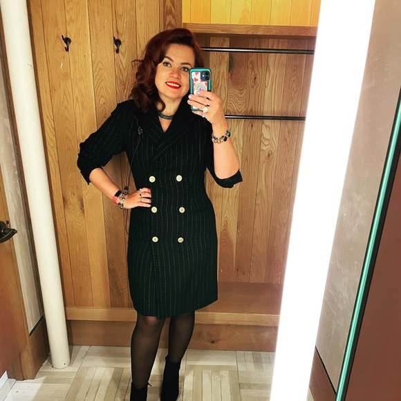 Profile Picture of Maria Dwares (@maria_green_d) on Poshmark