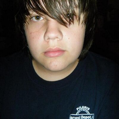 Profile Picture of Christopher Shutt (@ZuKi95) on Twitter