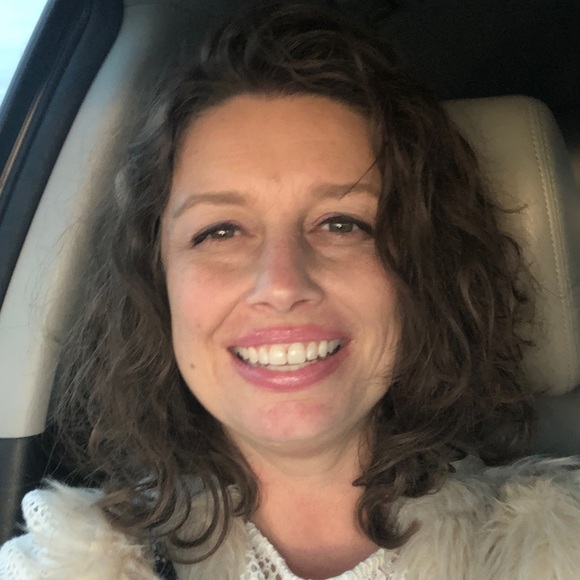 Profile Picture of Sandy Fontenot (@sandyposh76) on Poshmark