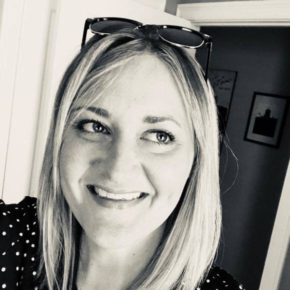 Profile Picture of Jen Kuzmick (@jenkuzmick) on Poshmark