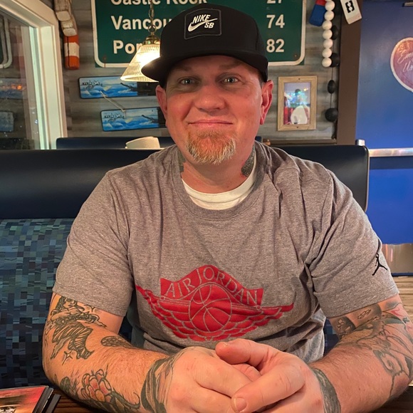 Profile Picture of Paul Woerner (@psox79) on Poshmark