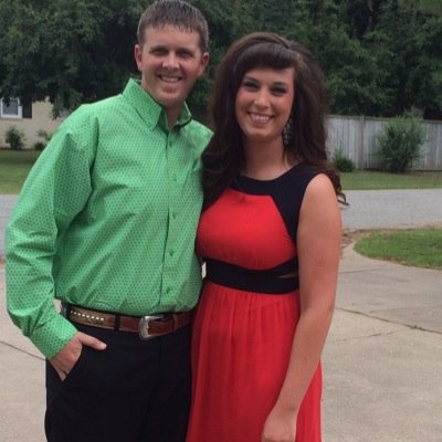 Profile Picture of Chloe Dawn Mullins (@chloe_dawn56) on Twitter