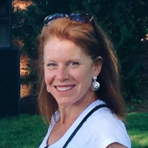 Profile Picture of Joan Conway (@jcon222) on Poshmark