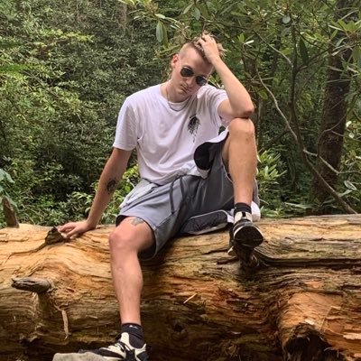 Profile Picture of Dan La Follette (@D_LaughALot) on Twitter